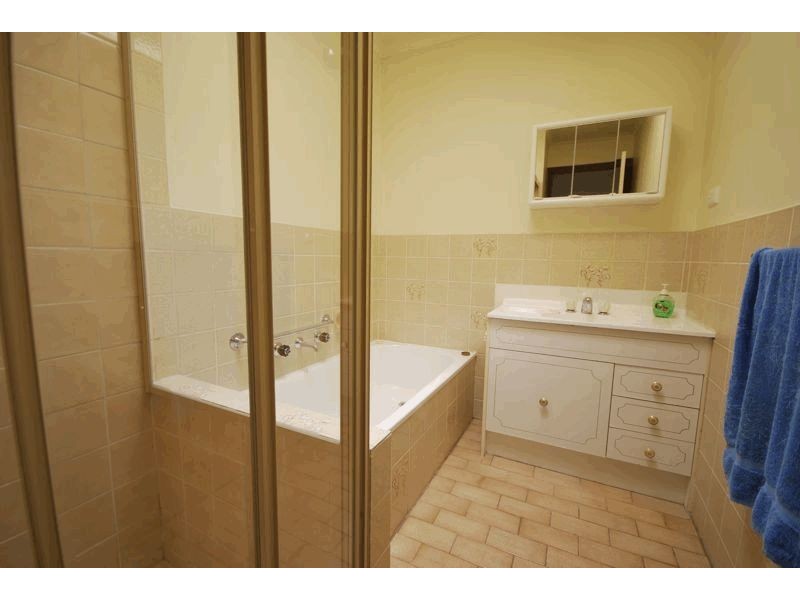 1/19 Fairfield Street, Cranbourne VIC 3977