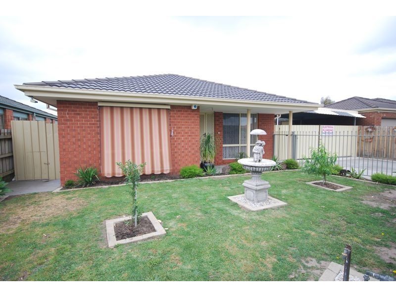 37 Fairhaven Boulevard, Cranbourne West VIC 3977