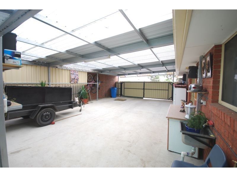 37 Fairhaven Boulevard, Cranbourne West VIC 3977