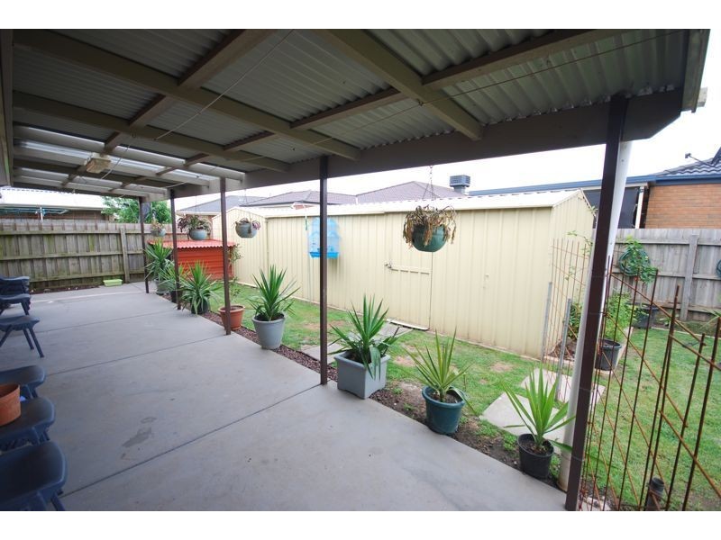 37 Fairhaven Boulevard, Cranbourne West VIC 3977