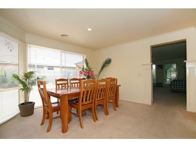 13 Duff Street, Cranbourne VIC 3977