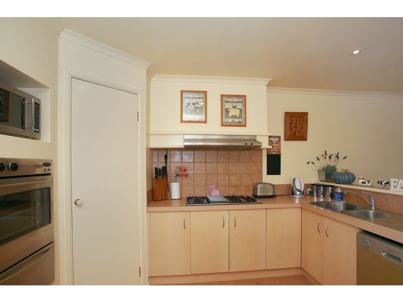 13 Duff Street, Cranbourne VIC 3977