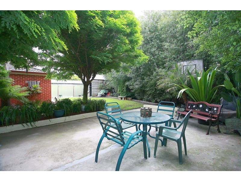 13 Duff Street, Cranbourne VIC 3977