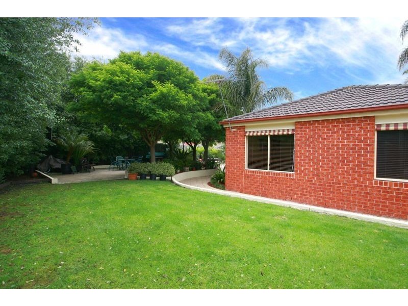 13 Duff Street, Cranbourne VIC 3977