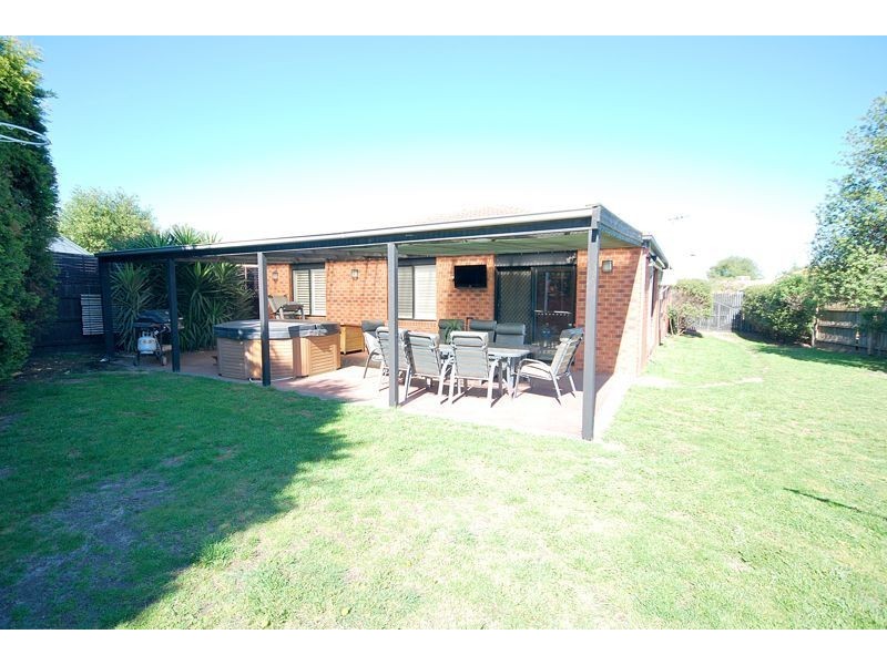 Cranbourne North VIC 3977