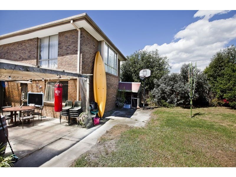 4 Hindmarsh Court, Cranbourne North VIC 3977