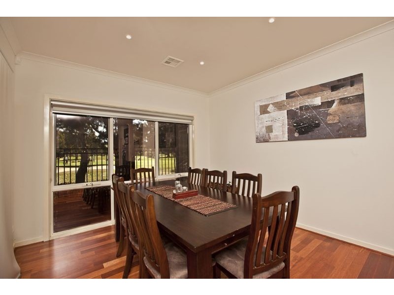 5/55 Sunningdale Crescent, Cranbourne VIC 3977