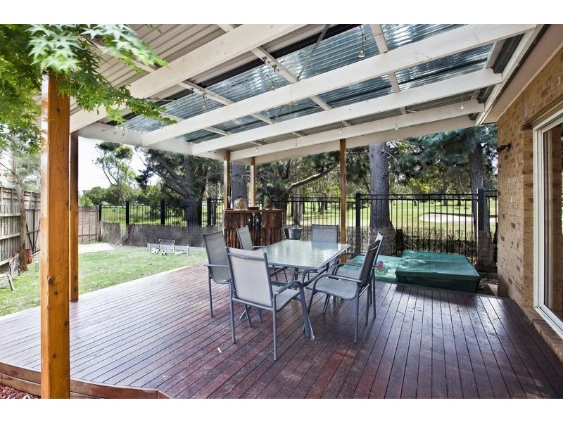 5/55 Sunningdale Crescent, Cranbourne VIC 3977