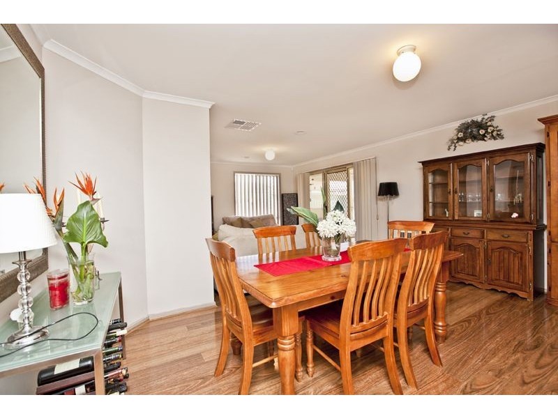 4 Joseph Banks Crescent, Cranbourne VIC 3977