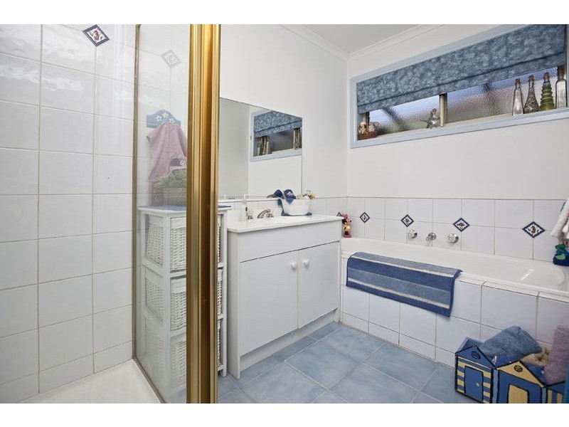 49 Elizabeth Street, Cranbourne North VIC 3977