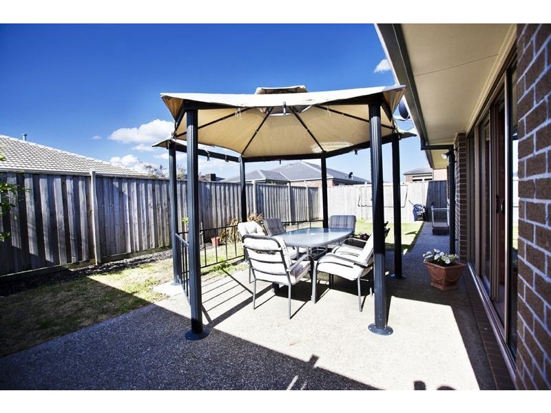 22 Bluemist Circuit, Lyndhurst VIC 3975