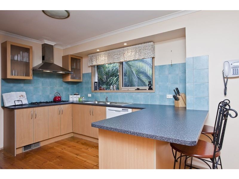 14 Frances Crescent, Cranbourne North VIC 3977