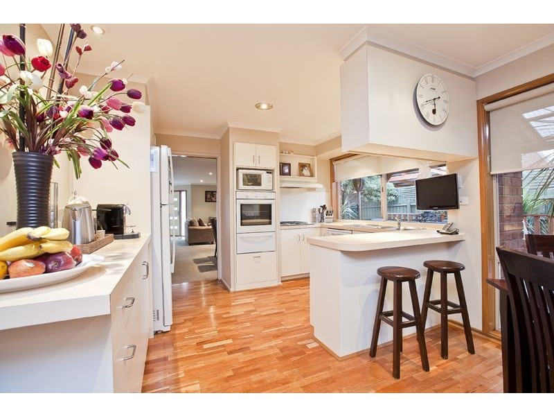 8 Sharne Court, Cranbourne North VIC 3977