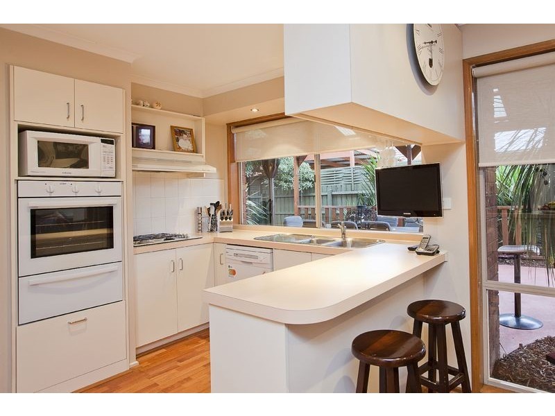 8 Sharne Court, Cranbourne North VIC 3977