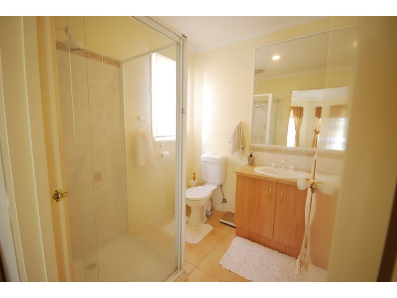 11 Foxwood Drive, Cranbourne East VIC 3977