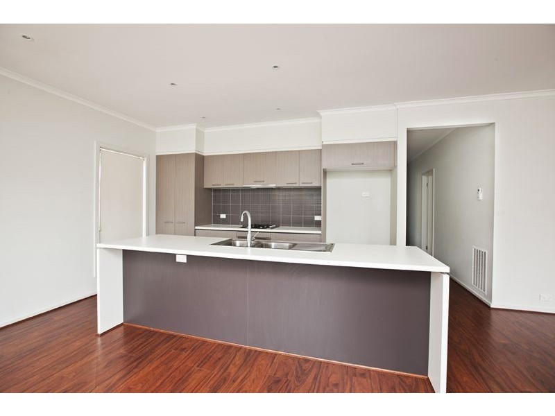 6 Black Wattle Way, Cranbourne VIC 3977