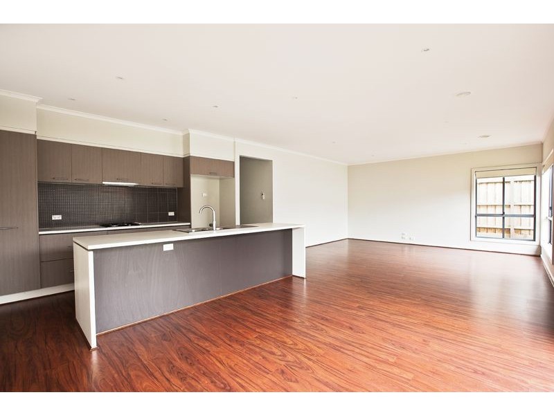 6 Black Wattle Way, Cranbourne VIC 3977