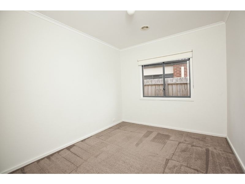 6 Black Wattle Way, Cranbourne VIC 3977