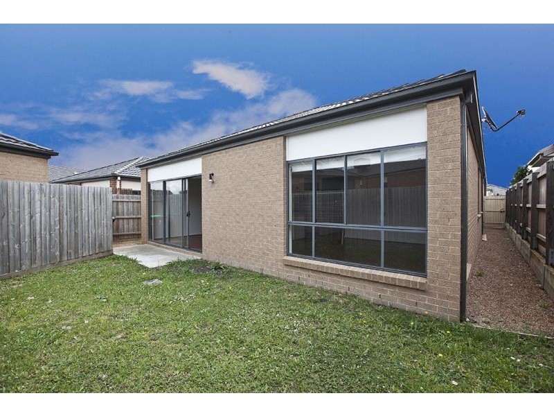 6 Black Wattle Way, Cranbourne VIC 3977
