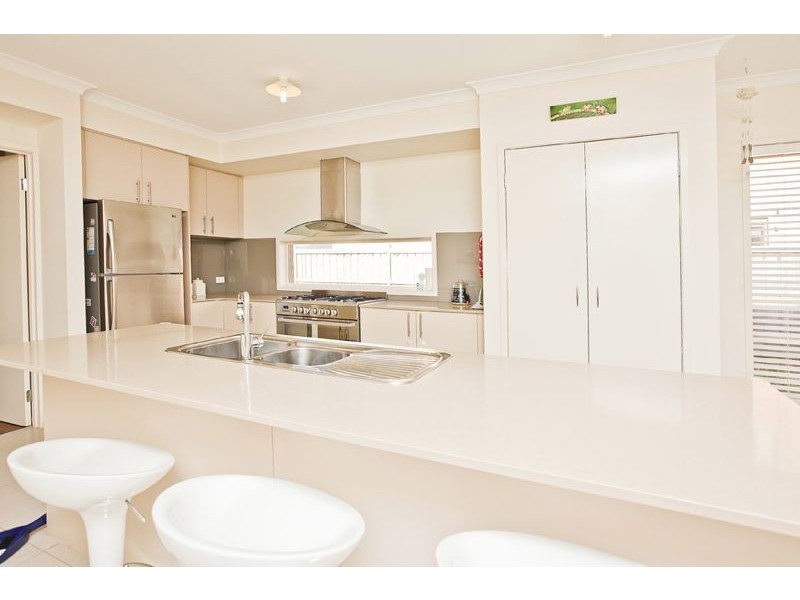 44 Brookwater Parade, Lyndhurst VIC 3975