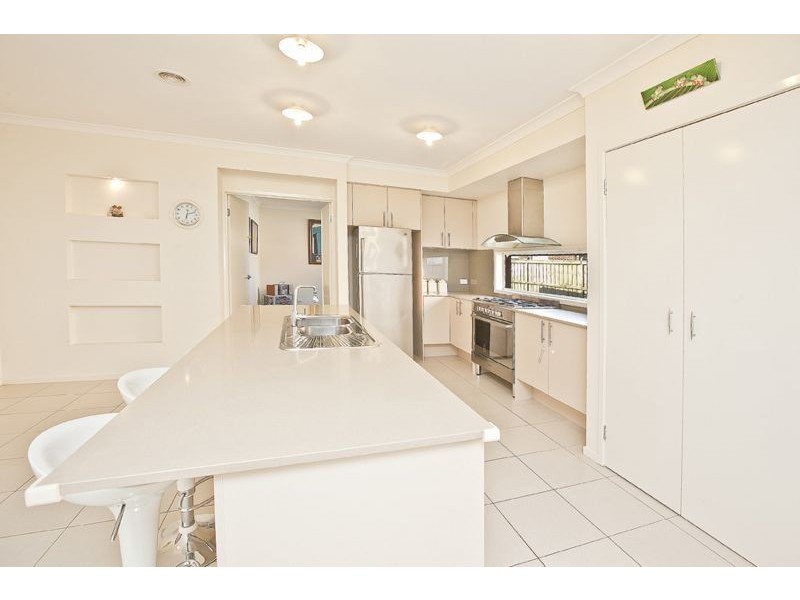 44 Brookwater Parade, Lyndhurst VIC 3975