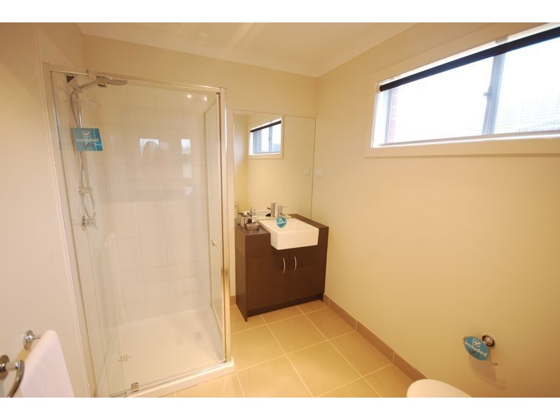 5 Pasadena Boulevard, Clyde VIC 3978