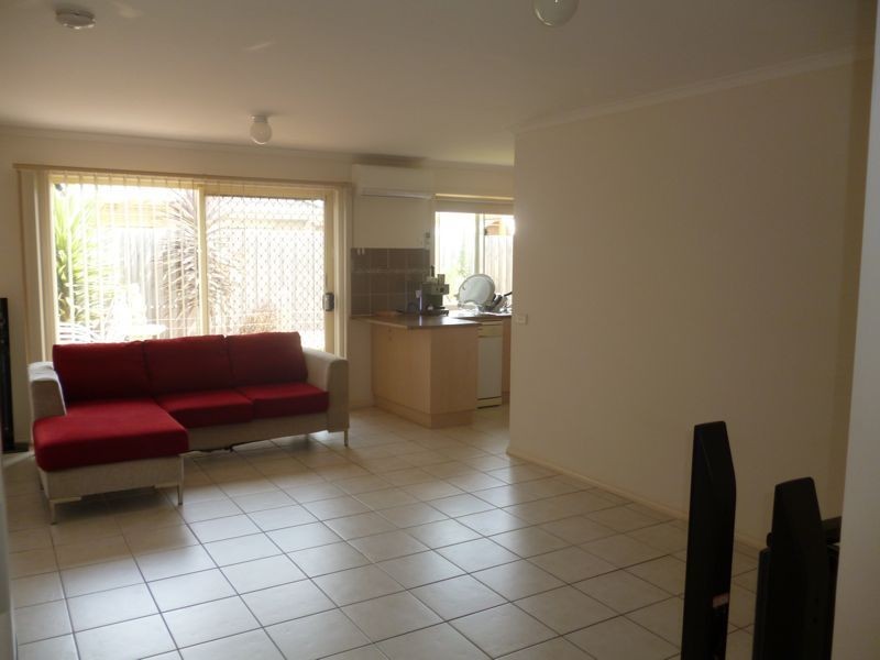 17/95-101 Breens Road, Cranbourne West VIC 3977