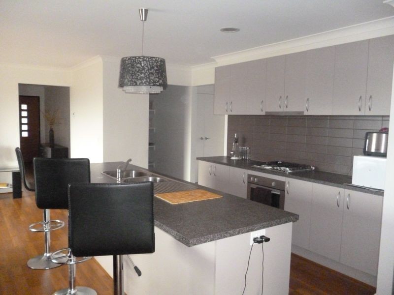 22 Stately Drive, Cranbourne East VIC 3977