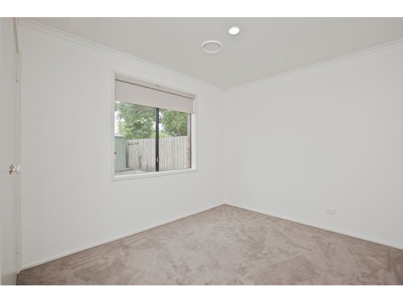 25 Maltravers Crescent, Cranbourne North VIC 3977