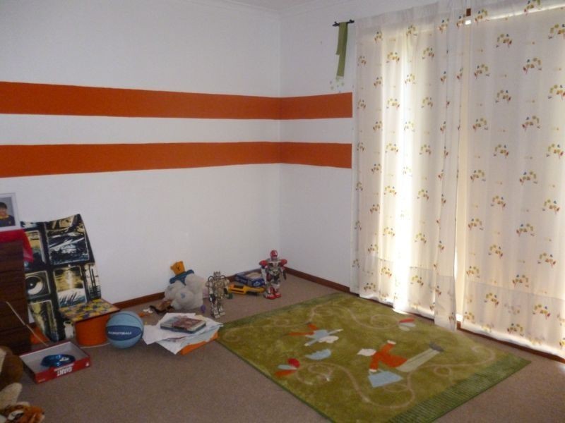 12 Greenock Crescent, Cranbourne East VIC 3977