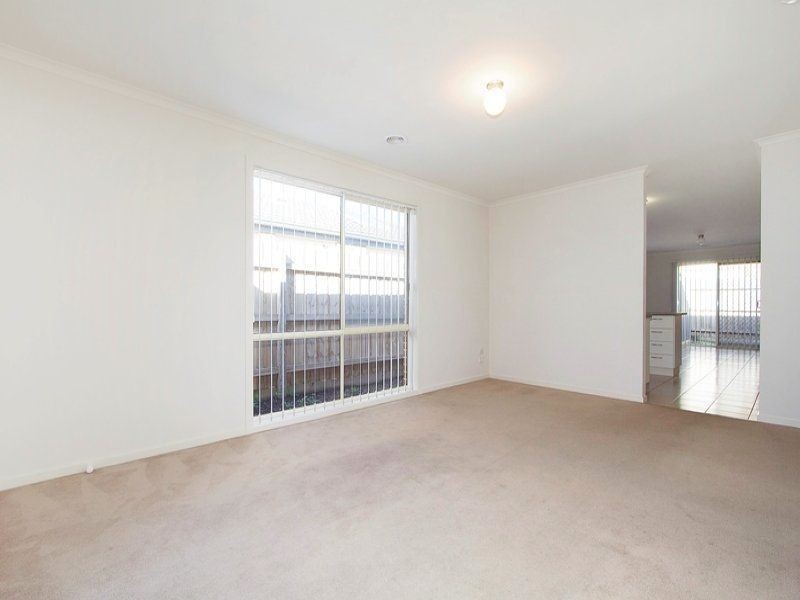 1/107 Breens Road, Cranbourne West VIC 3977
