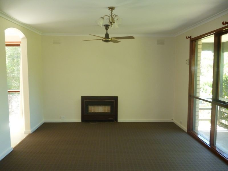 17 Scott Road, Cranbourne South VIC 3977