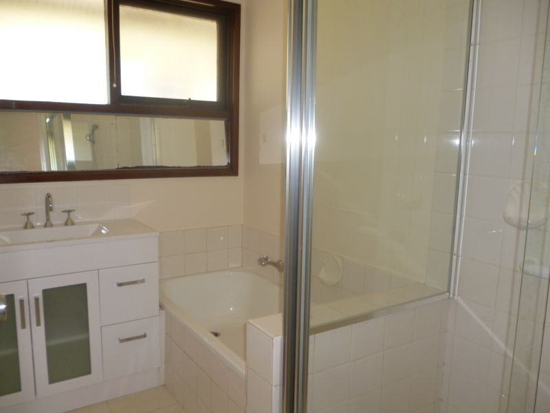 17 Scott Road, Cranbourne South VIC 3977