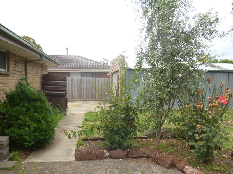 28 Cochrane Street, Cranbourne VIC 3977