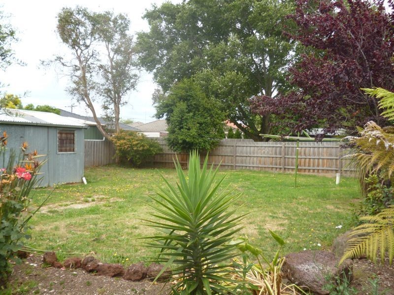 28 Cochrane Street, Cranbourne VIC 3977