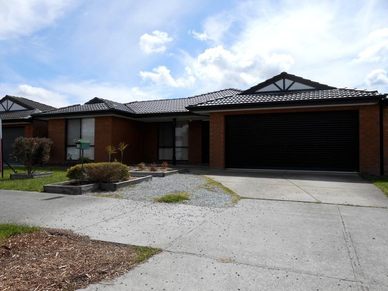 40 Trafalgar Way, Cranbourne East VIC 3977