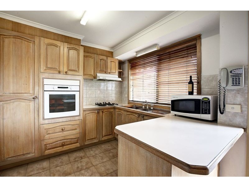 129 Courtenay Avenue, Cranbourne North VIC 3977