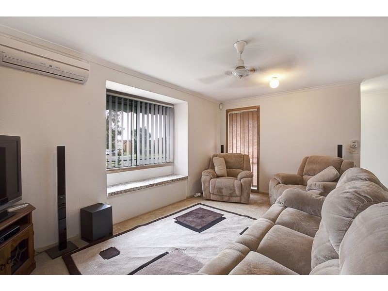 129 Courtenay Avenue, Cranbourne North VIC 3977