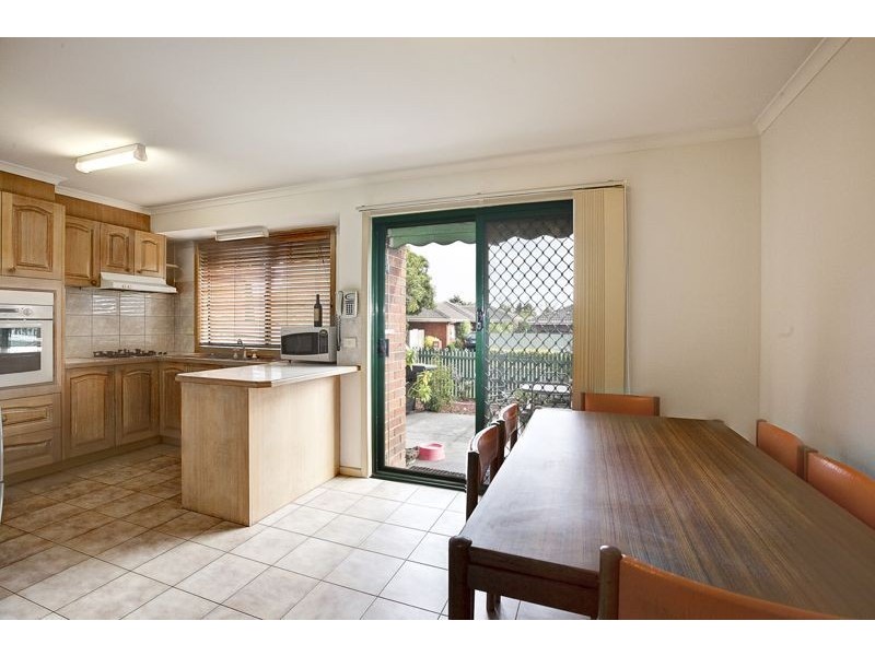 129 Courtenay Avenue, Cranbourne North VIC 3977