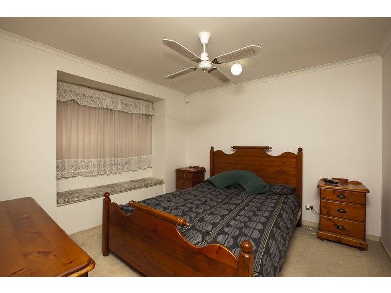 129 Courtenay Avenue, Cranbourne North VIC 3977