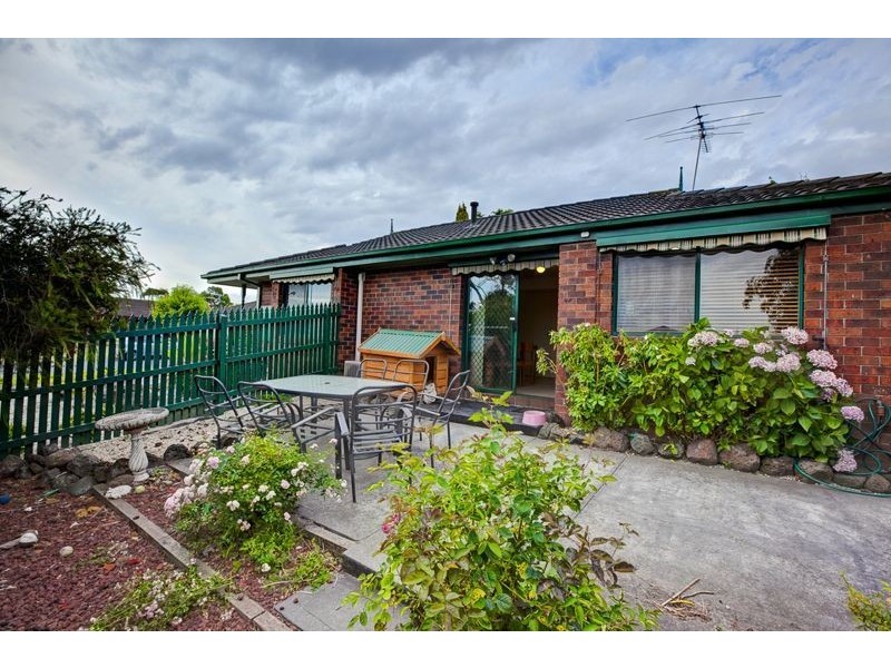 129 Courtenay Avenue, Cranbourne North VIC 3977