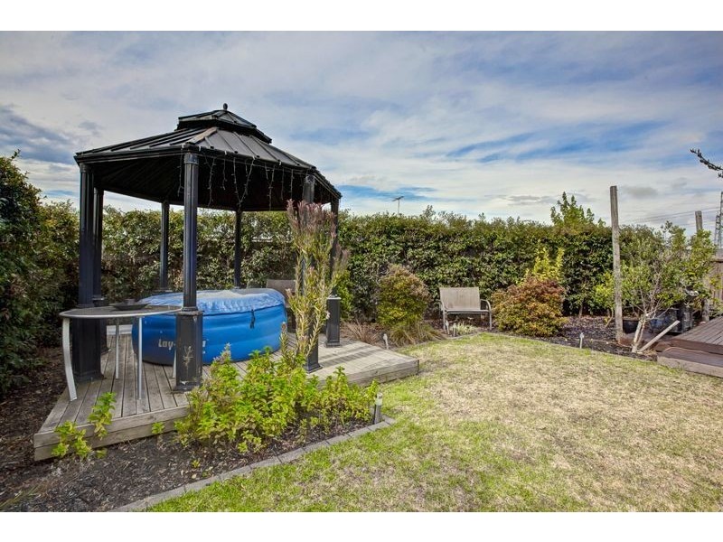 3 Longhirst Avenue, Cranbourne VIC 3977