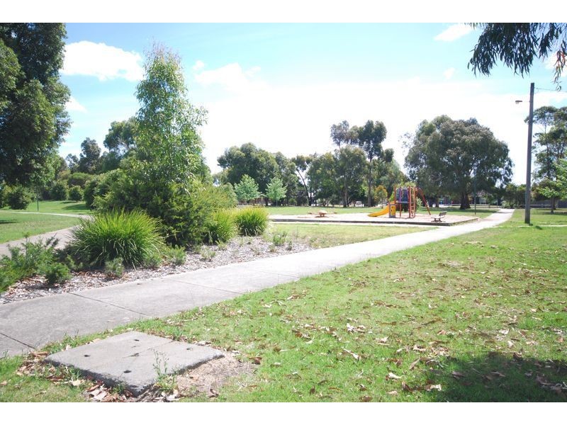 13 Conway Court, Cranbourne VIC 3977