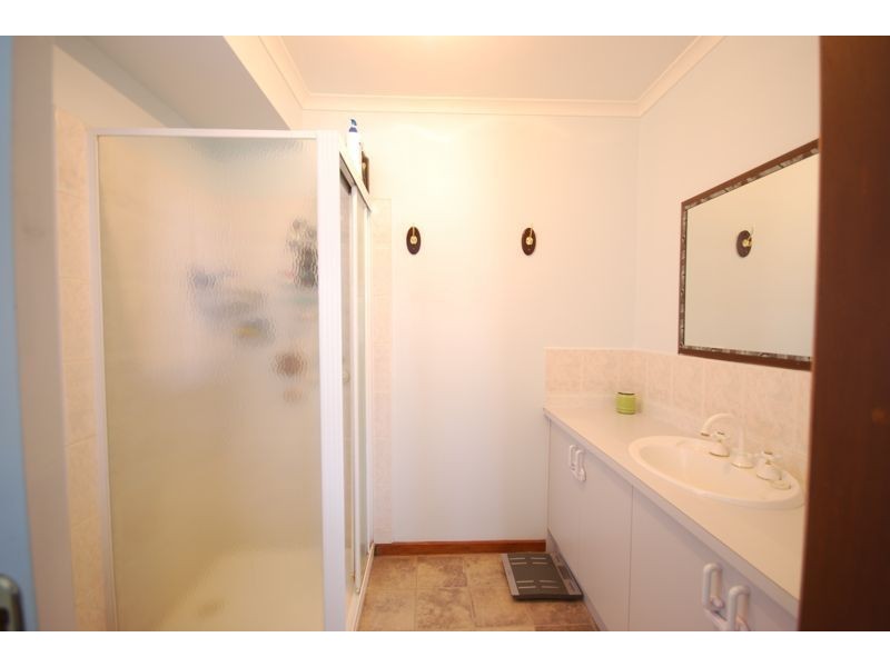 3 Natalie Court, Cranbourne VIC 3977