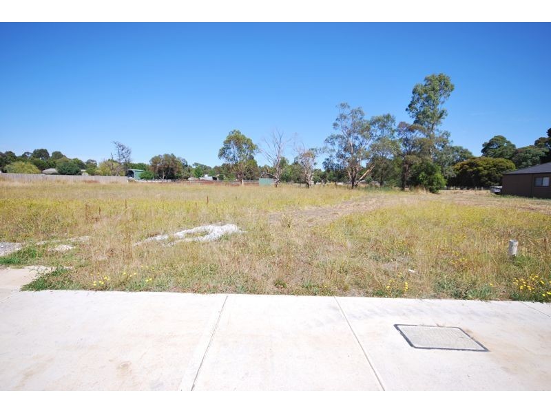 33 Duce Street, Cranbourne VIC 3977