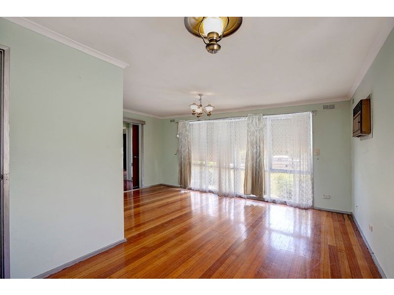 1/41 Fairbairn Road, Cranbourne VIC 3977