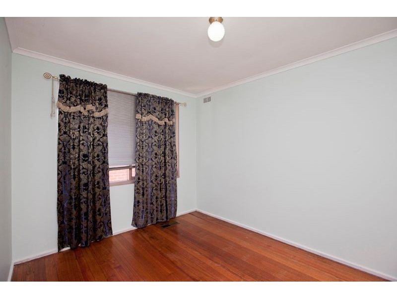 1/41 Fairbairn Road, Cranbourne VIC 3977