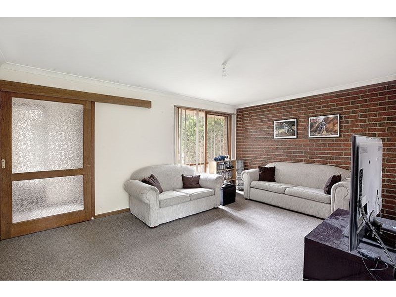 14 Caroline Crescent, Cranbourne West VIC 3977