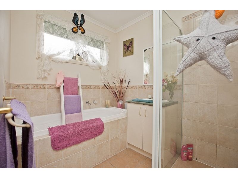 44 Merribah Way, Cranbourne West VIC 3977