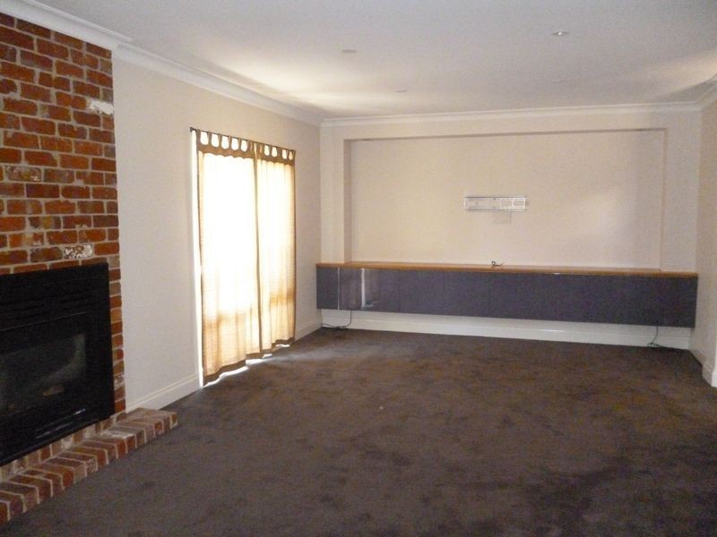 3 Stonehaven Avenue, Cranbourne VIC 3977